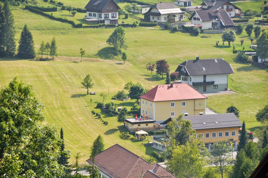 Gartenpension Lindenbauer Bad Bleiberg Exterior foto